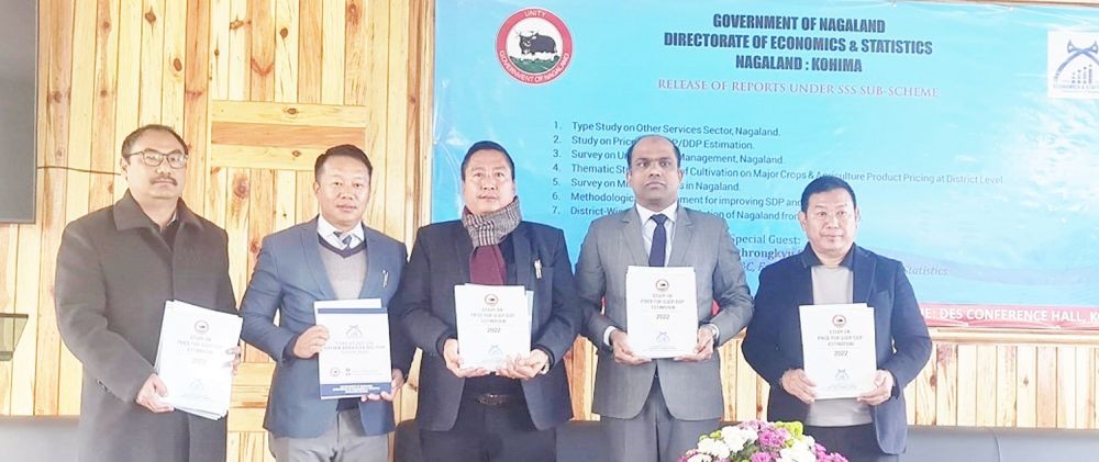 Advisor H Sethrongkyu Sangtam released seven reports under SSS Sub-Scheme at DES Conference Hall, Kohima on December 12. (DIPR Photo)